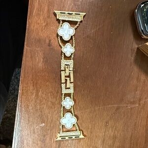 Clover Gold and White Bracelet with Floral Accents